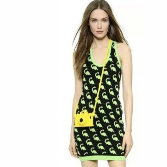 Moschino Barbie Yellow Camera Crossbody Phone Carrying Case Bag 15 Runway - Picture 4 of 11